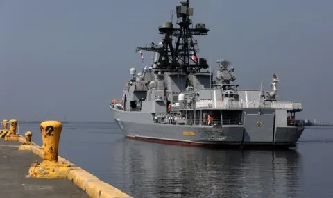 Ракетни удари на брега на Черно море! Въоръжените сили на Украйна довършиха окончателно руската фрегата "Адмирал Есен" в Новоросийск