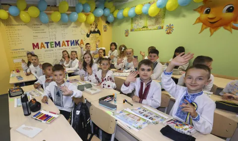 Румъния реагира остро заради отменено обучение на румънски език в Украйна