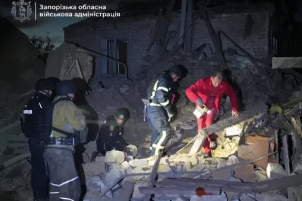 Руски удар разруши дом в Запорожие, загинаха две жени