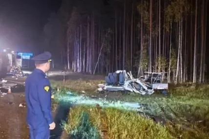 Трагедия в Русия: 19 загинаха при две челни катастрофи