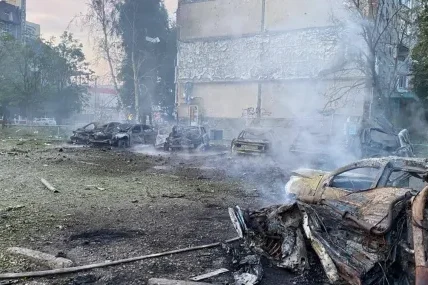 Удар по Чугуев уби дете; ЕК предупреди Русия за дронове по КГБ