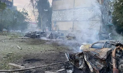 Удар по Чугуев уби дете; ЕК предупреди Русия за дронове по КГБ