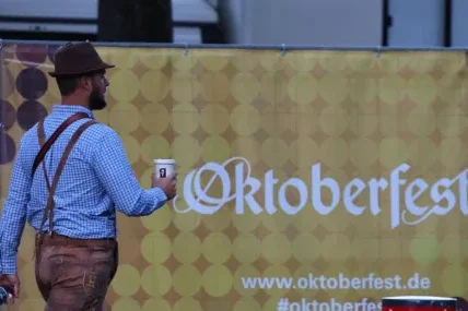 Oktoberfest 2026 започна в Мюнхен при засилени мерки за сигурност (СНИМКИ)