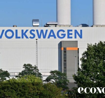 Volkswagen изпадна от водещия европейски борсов индекс