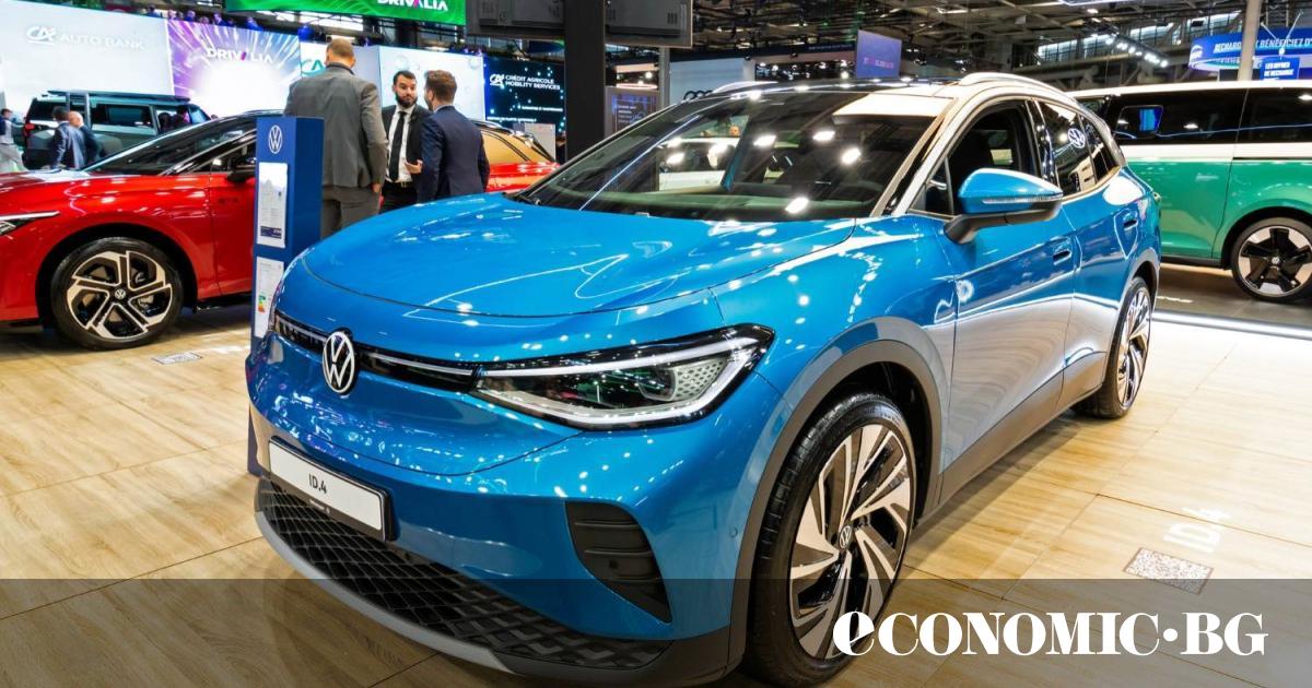 Volkswagen ще съкрати половината си модели и 50 000 работни места