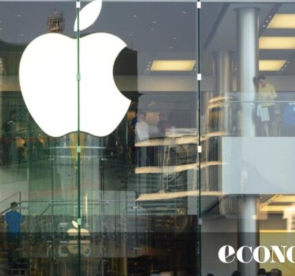 Apple отново достигна пазарна капитализация 5 трлн. долара