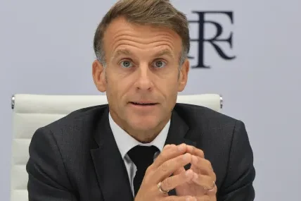 Bloomberg: Управлението на Макрон превърна Франция в най-слабото икономическо звено на еврозоната