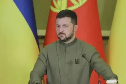 Зеленски въведе три нови пакета санкции срещу Русия