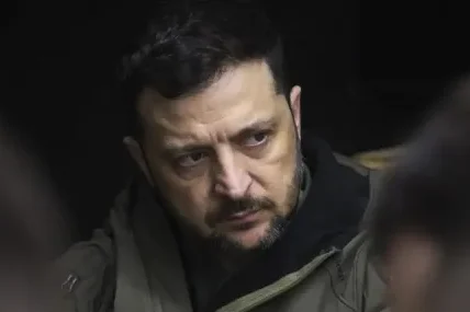 Зеленски удължи военното положение и мобилизацията до януари