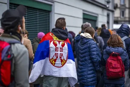 Избирателната активност в Сърбия достигна 64,9%