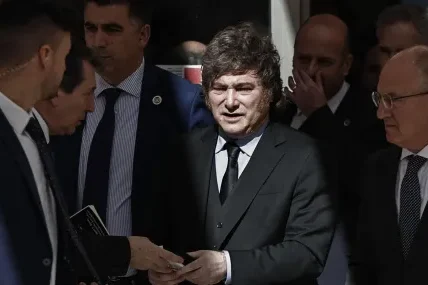 Испания осъди изказванията на Хавиер Милей срещу Педро Санчес