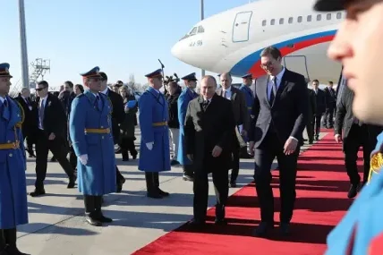 Кремъл очаква новата власт в Сърбия да пази връзките с Русия
