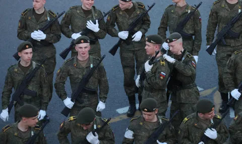 Кремъл търси нови начини да набира хора за войната — включително деца от окупираните територии
