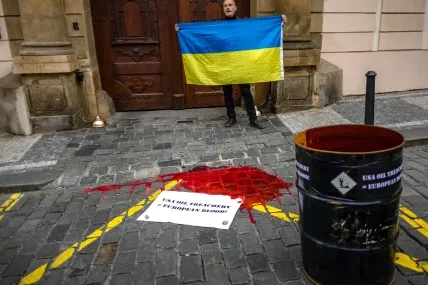 Лубинец с тежки обвинения: Русия изтезава пленени украински журналисти