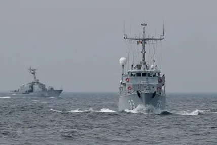 Нова атака в Черно море: Русия заяви, че е поразила кораб към Одеса