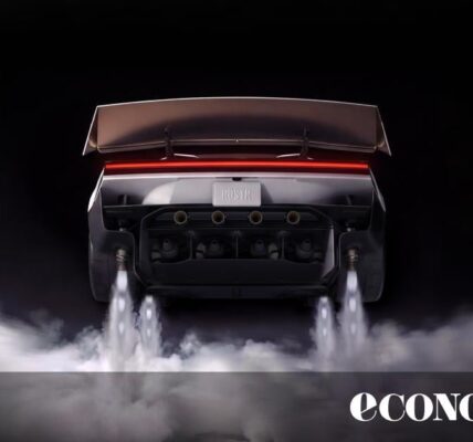 Новият Tesla Roadster лети и ускорява до 100 км/ч за по-малко от секунда (Видеа)