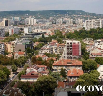 Охлаждането на имотния пазар в България се задълбочава