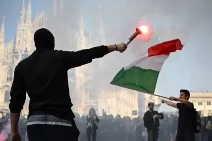 Протести в Италия: 371 души са задържани