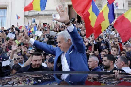 Румънският съд освободи Калин Джорджеску от ареста и го постави под домашен арест