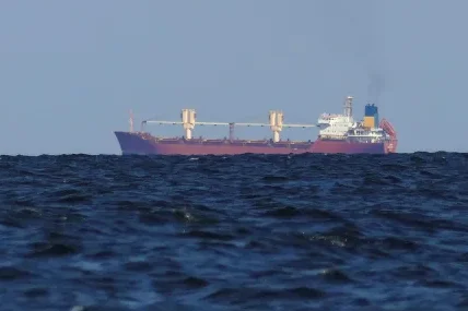 Русия нанесе удари по четири товарни кораба