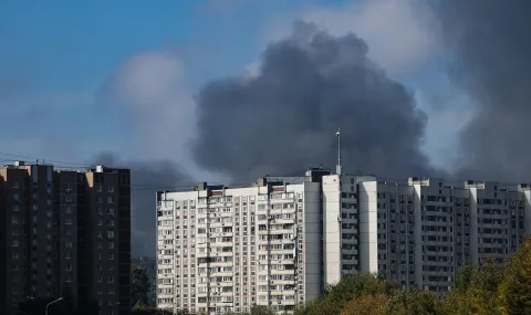 Руски дронове оставиха 370 000 души без ток в Украйна, Полша вдигна изтребители