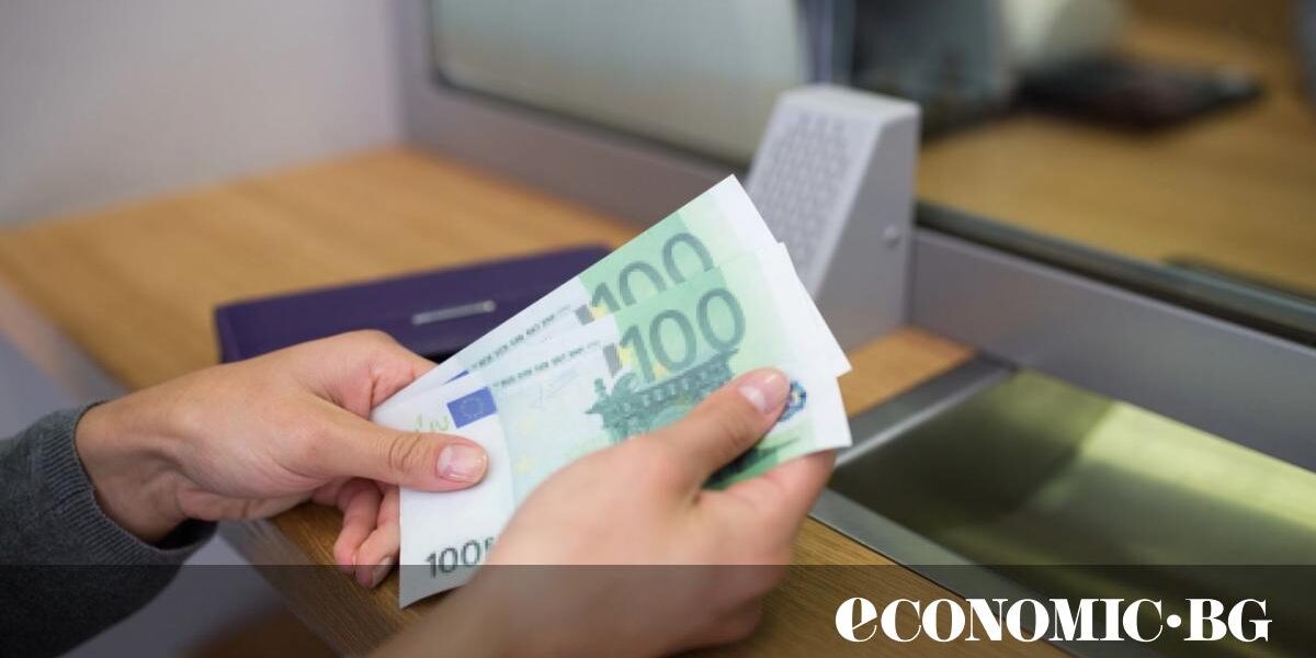 След данък „Свръхпечалба“: КЗП ще следи за необосновано повишаване на банковите такси