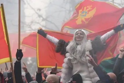 Средната нетна заплата в Черна гора през август възлиза на 1040 евро