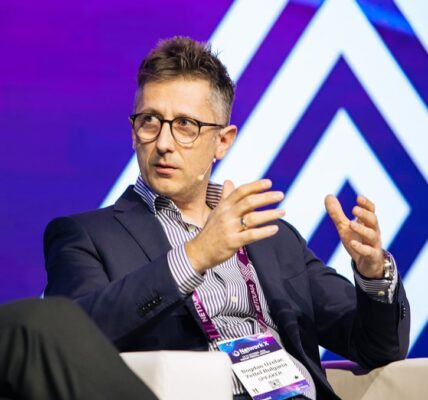 Телекомите пренасят AI трафика, но как ще печелят от AI?