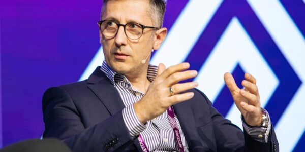 Телекомите пренасят AI трафика, но как ще печелят от AI?
