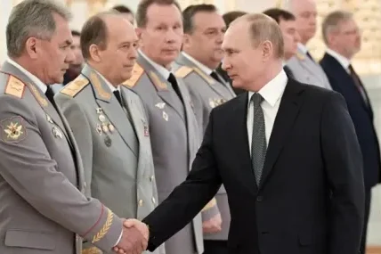 Туск: Европа и НАТО няма да се поддадат на руски натиск