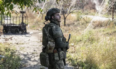 Украйна изпитва остър недостиг на военни на фронта
