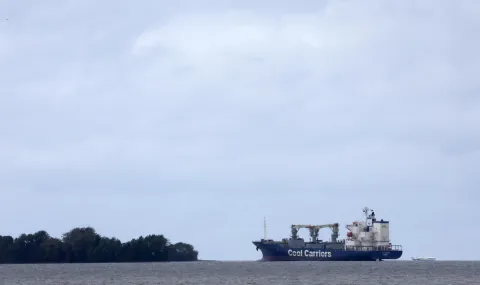 Южна Корея е доставила над 176 хил. тона гориво на Русия с танкери, част от които са под санкции